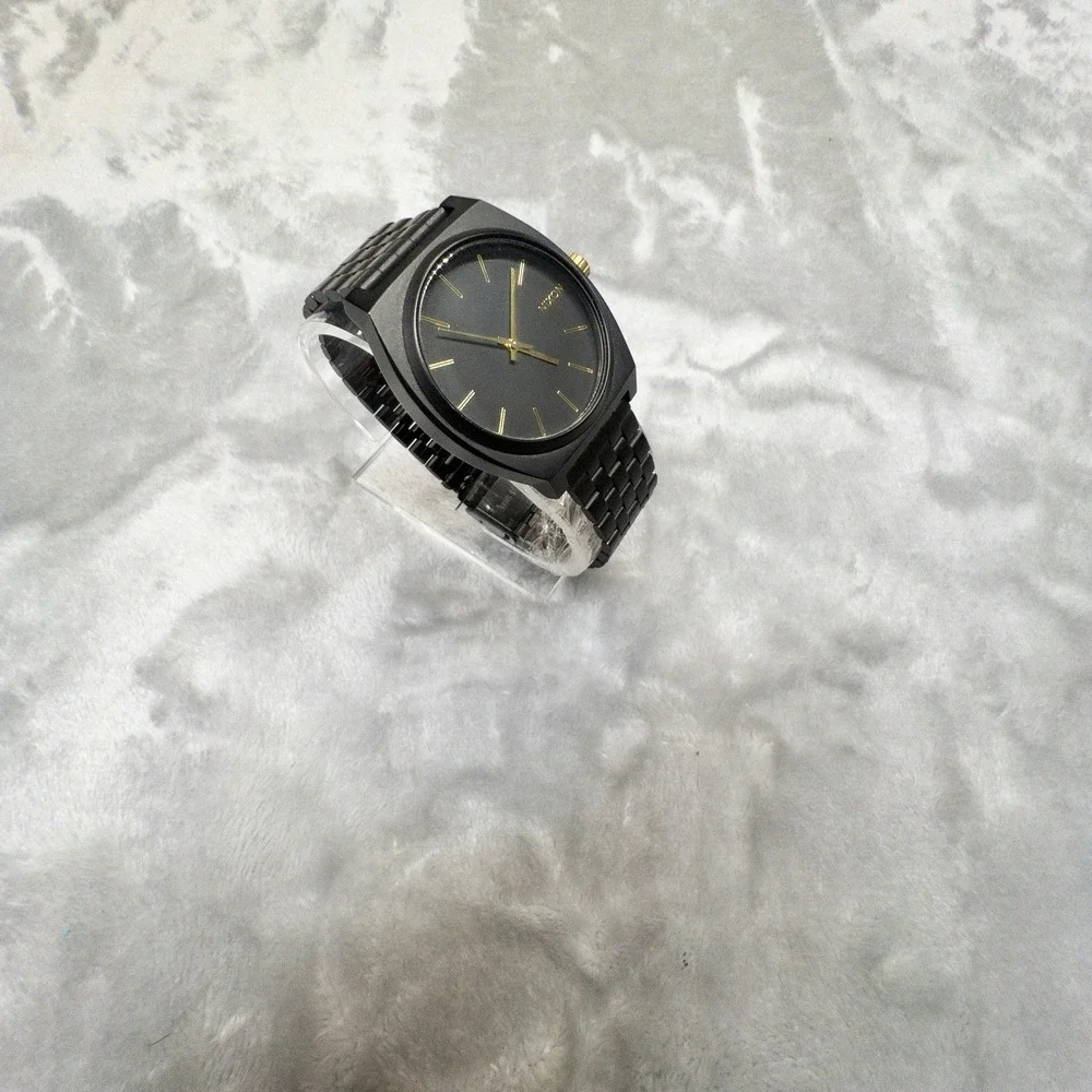 Nixon Minimalist Time Teller Mens 37mm Watch Matte Black Finish New Battery